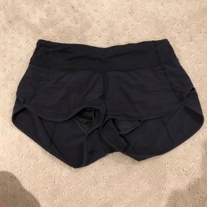 Another size 2 black lulu shorts!